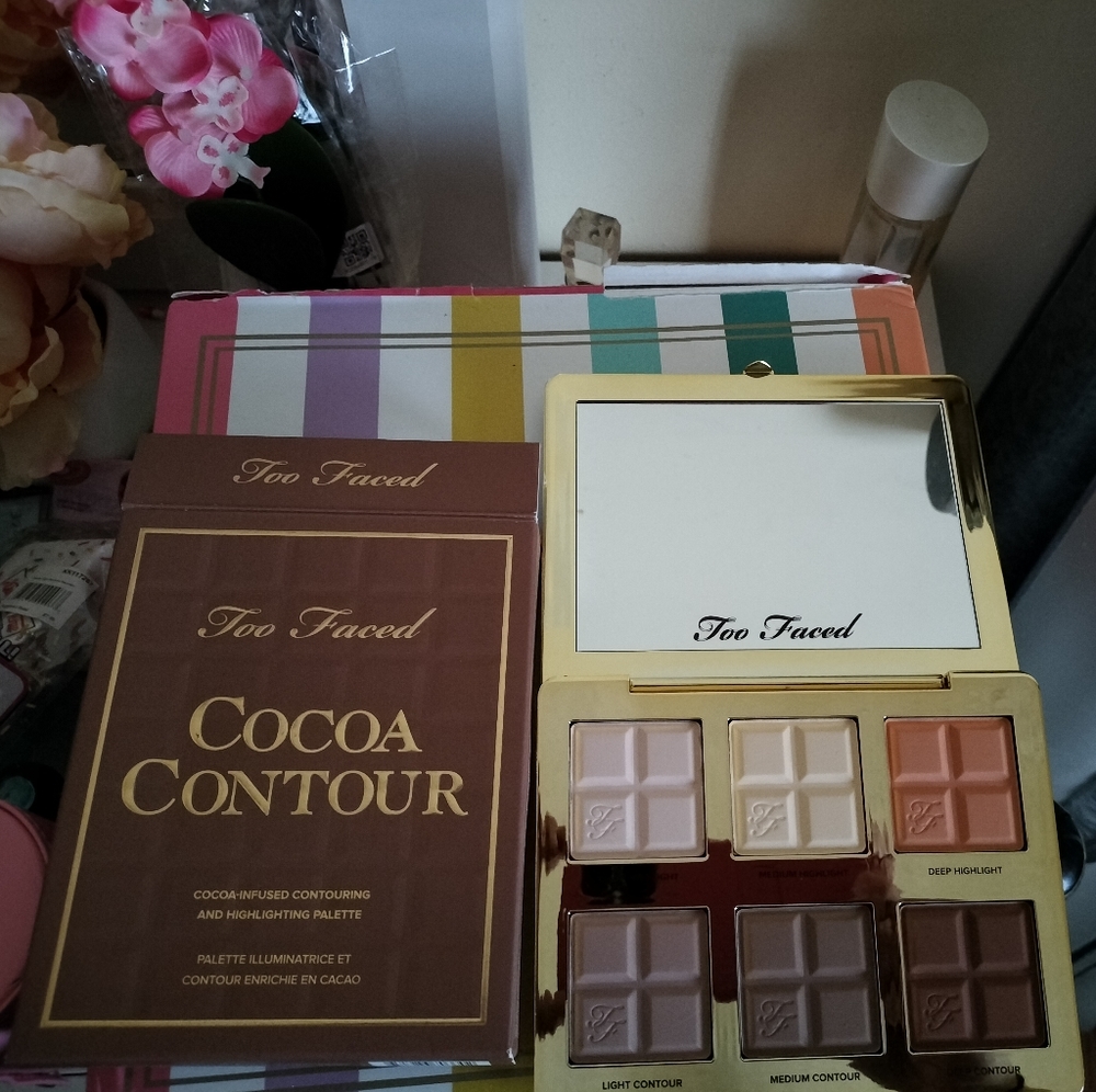 Too Faced cocoa contour palette